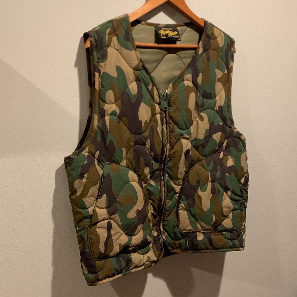 Maison Article 100% Authentic Camouflage Quilted Vest with pockets and front zip